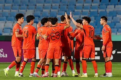 北京日报：U23国足今晚不会变阵但会有微调；泰国队实力一般